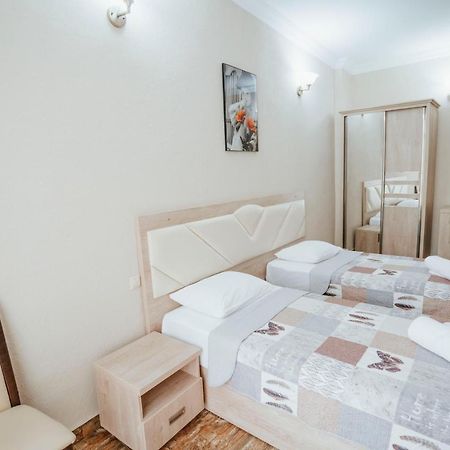 Hotel General Батуми Экстерьер фото