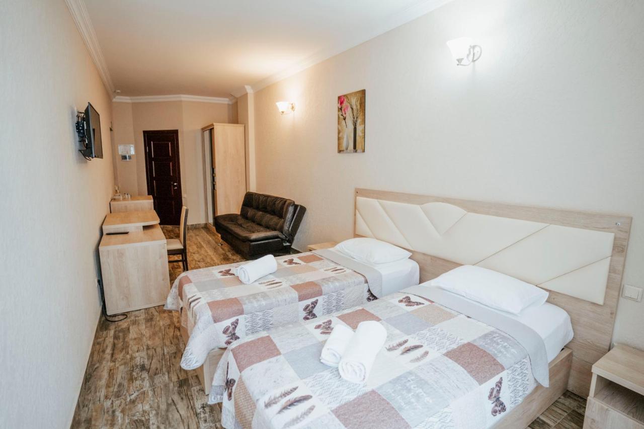 Hotel General Батуми Экстерьер фото