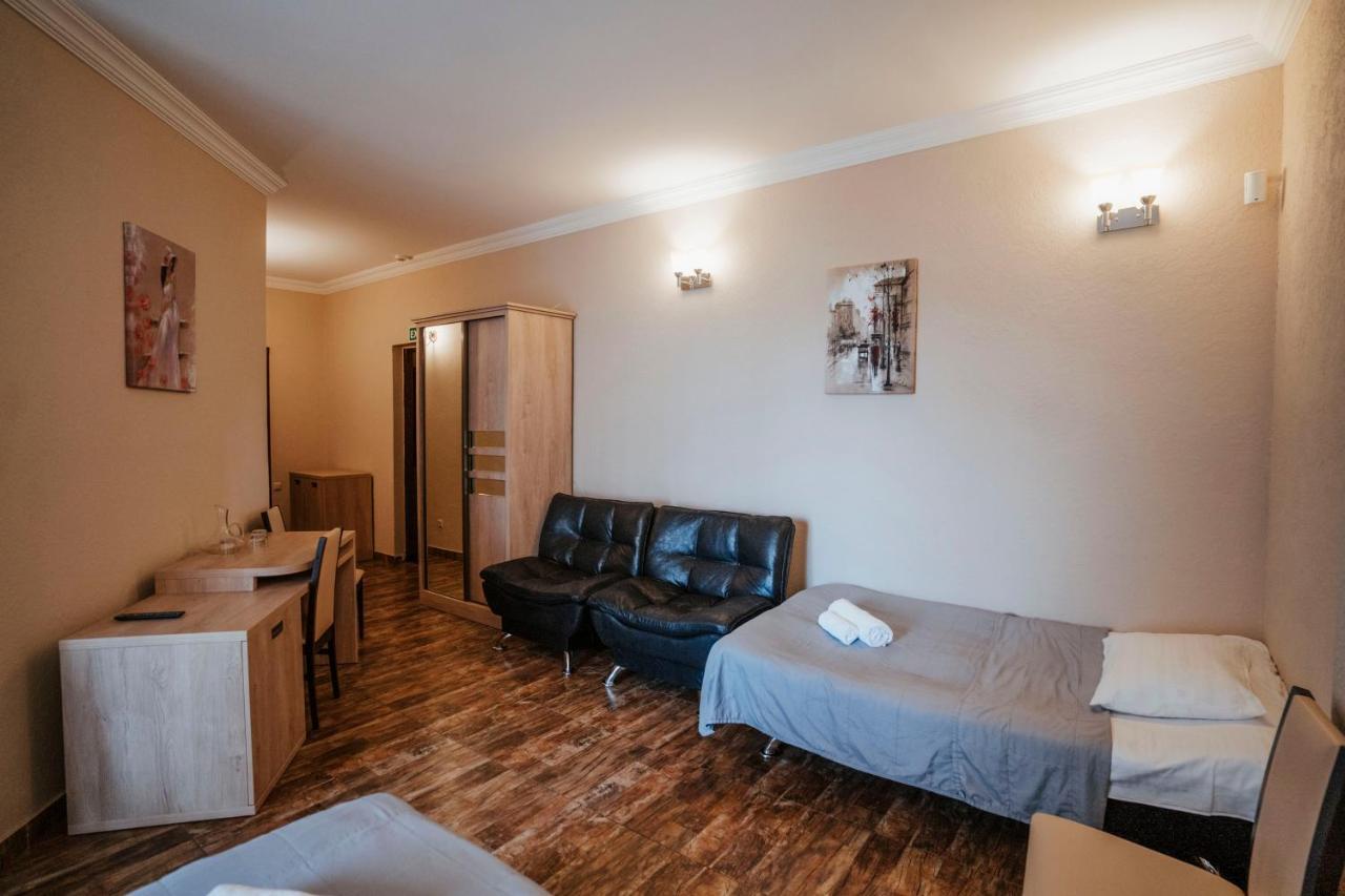 Hotel General Батуми Экстерьер фото