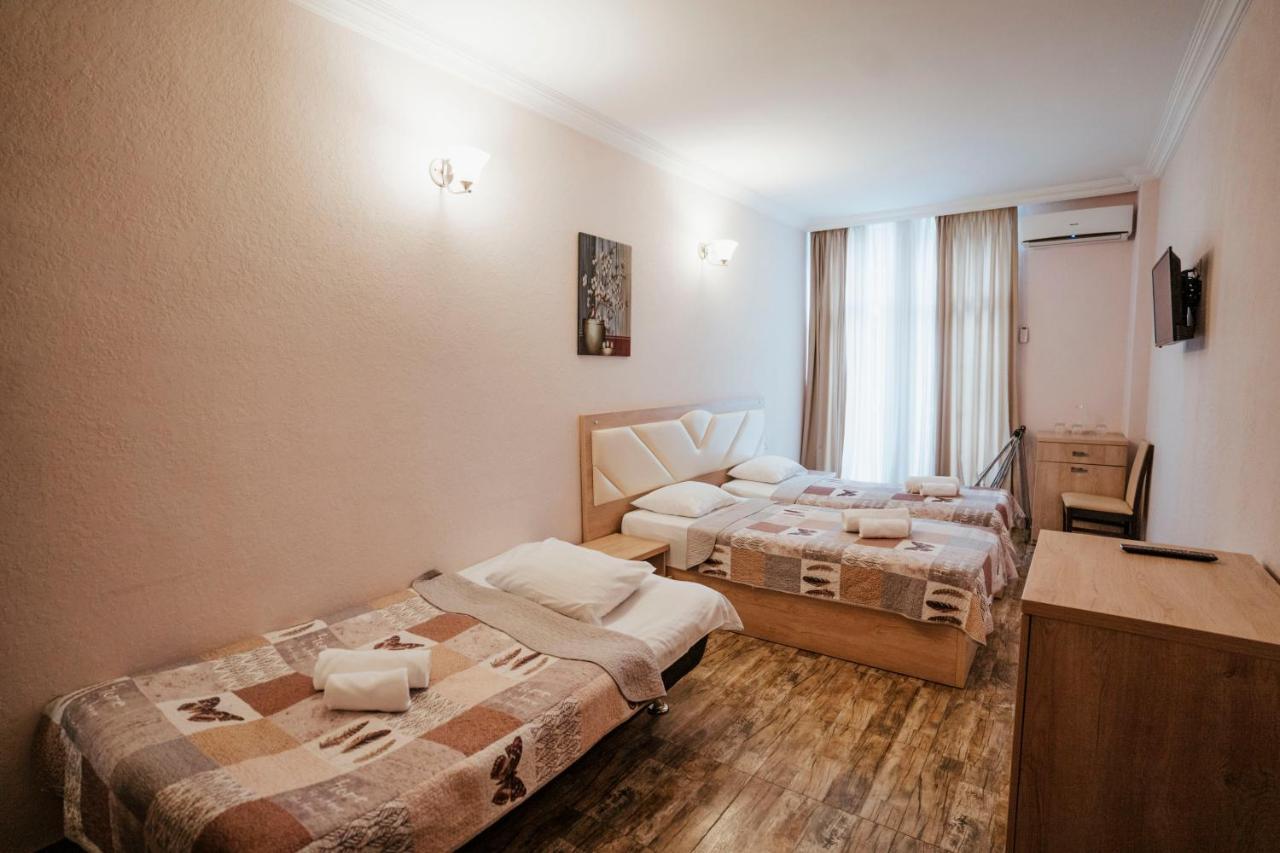 Hotel General Батуми Экстерьер фото