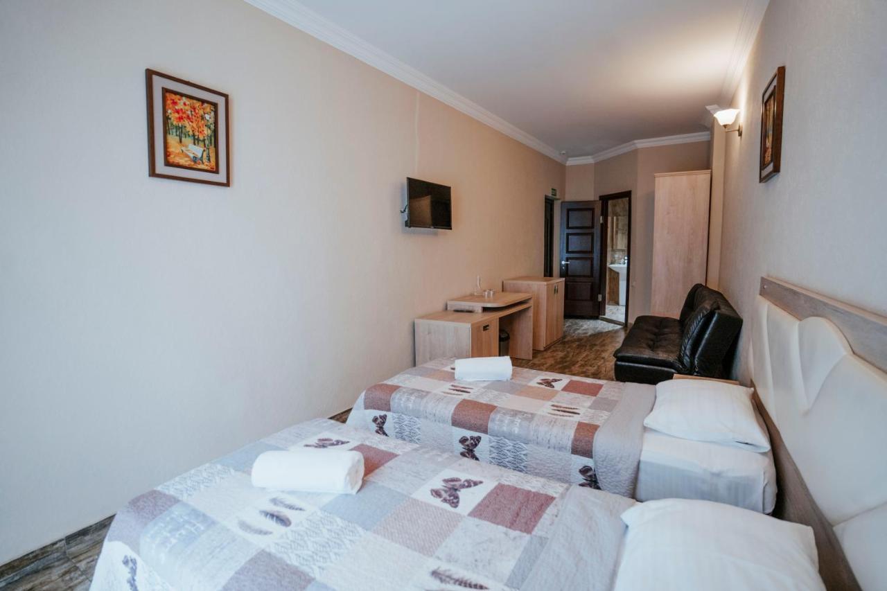 Hotel General Батуми Экстерьер фото