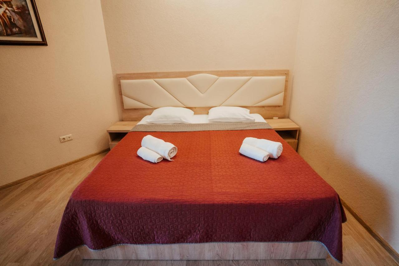 Hotel General Батуми Экстерьер фото
