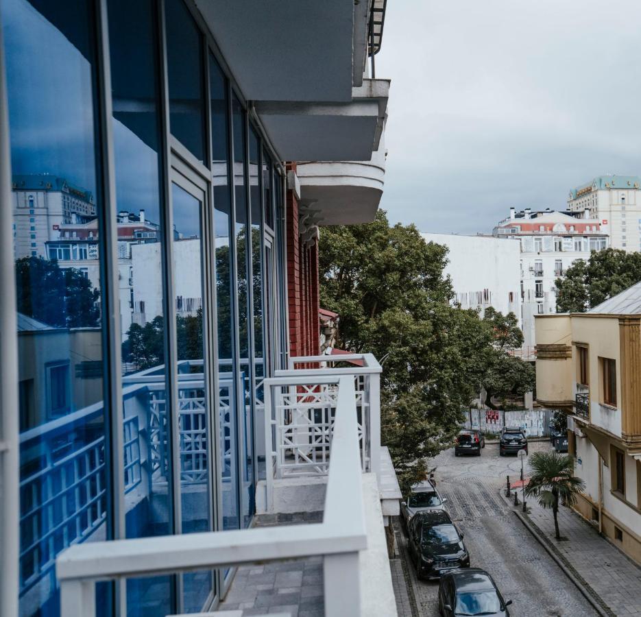 Hotel General Батуми Экстерьер фото