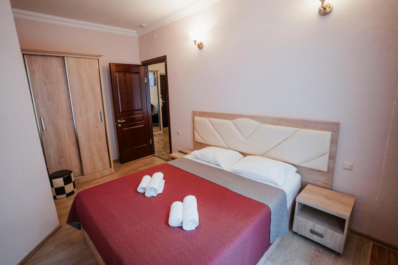 Hotel General Батуми Экстерьер фото